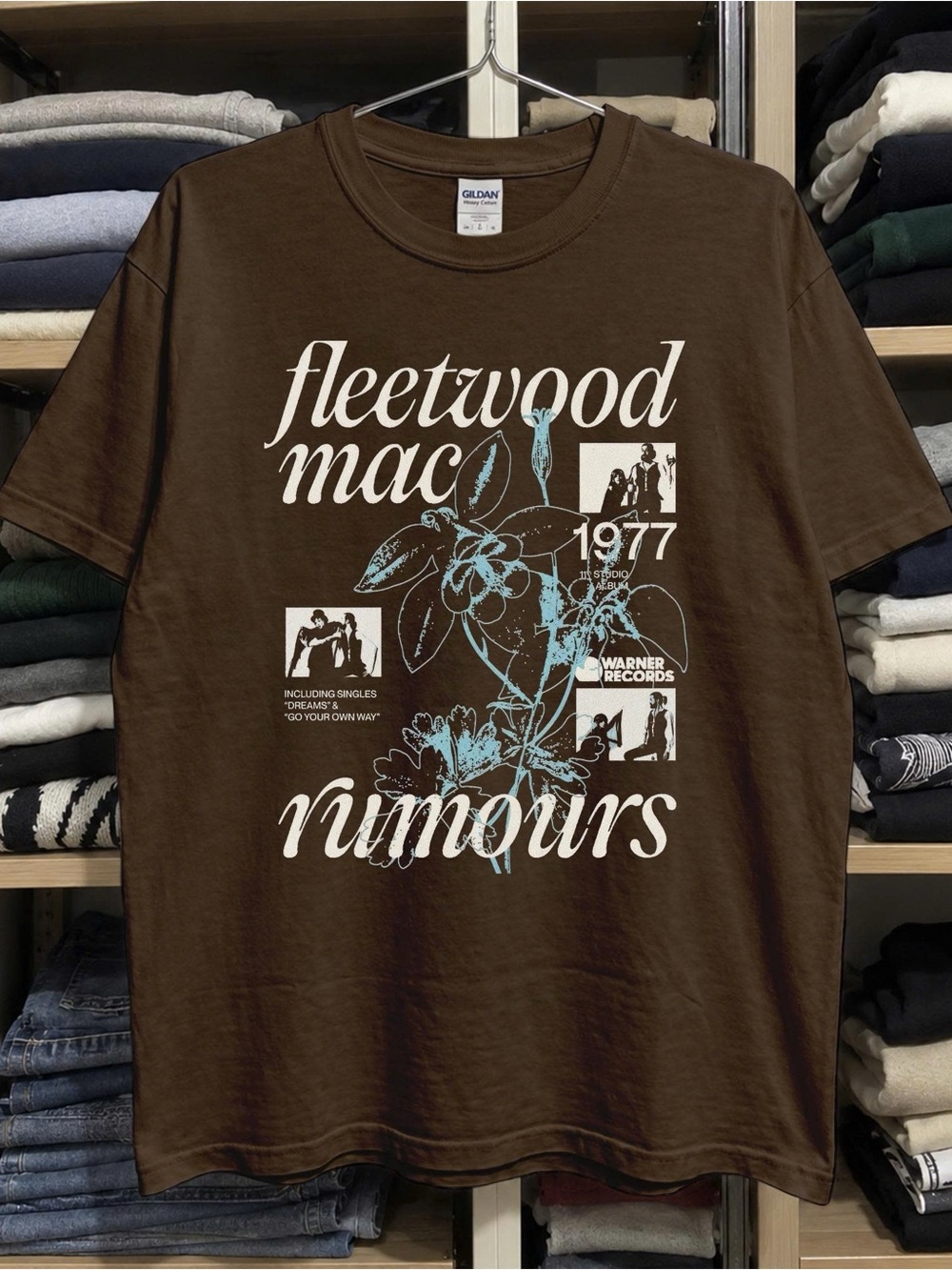 Gildan Brown Fleetwood Mac Rumours Graphic Tee, Vintage Band Tee
